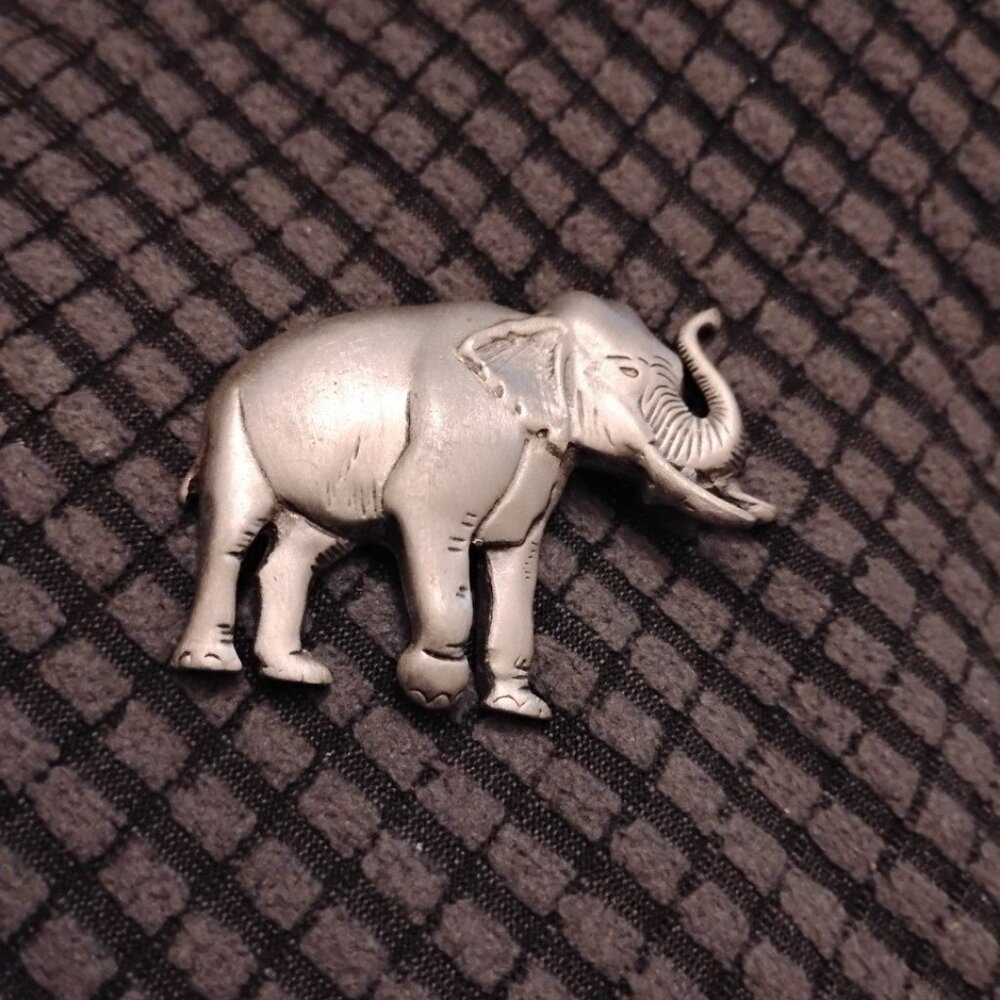 Silver Tone Elephant Figurine Brooch Pin